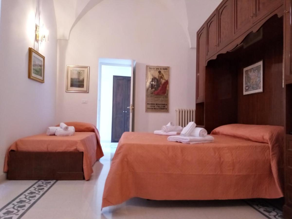 Bed and Breakfast Dimora Storica Le Perle Lecce Exterior foto