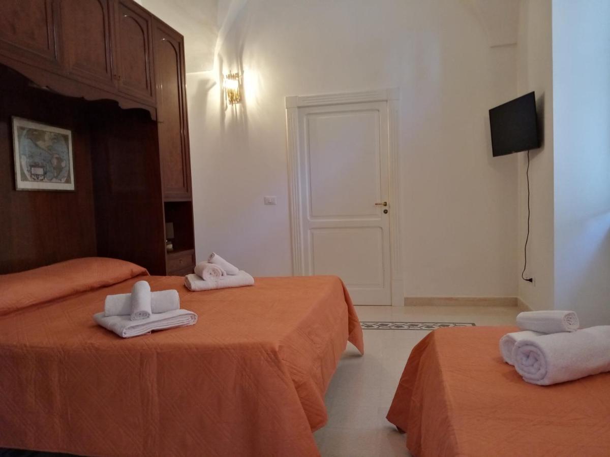 Bed and Breakfast Dimora Storica Le Perle Lecce Exterior foto